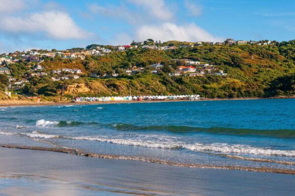 Blick auf Titahi Bay in der Stadt Porirua in der Nähe von Wellington