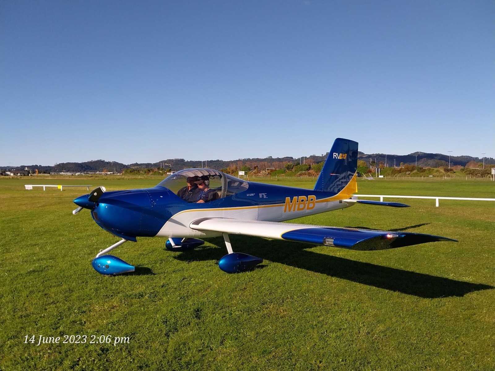 Flugschule bei der Mercury Bay Area School