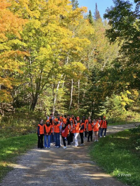 Wanderung im herbstlichen Wald