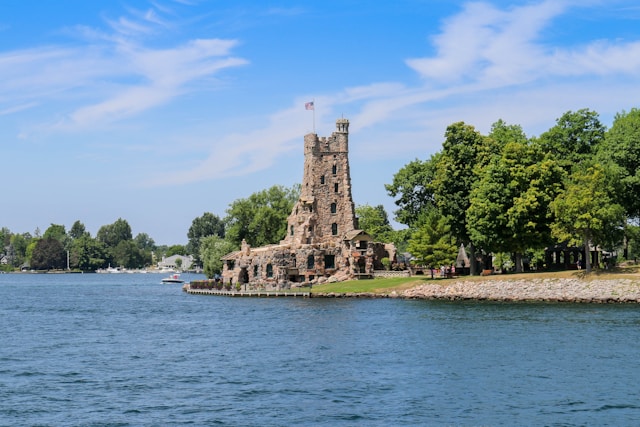 Ruine auf den Thousand Islands zwischen USA und Kanada
